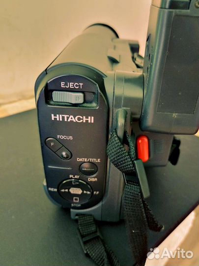 VHS Видеокамера Hitachi VM E228E