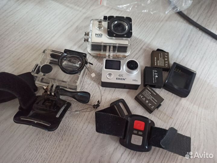 Две Экшн камеры sjcam и eken три батарейки