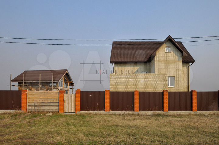 Коттедж 536 м² на участке 10 сот.