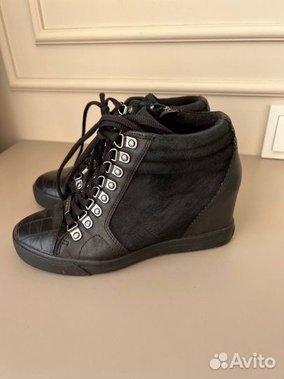 Кроссовки на танкетке, б/у, размер 36