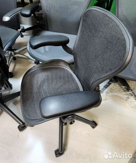 Кресло Herman Miller Aeron, оригинал, кат.А и В