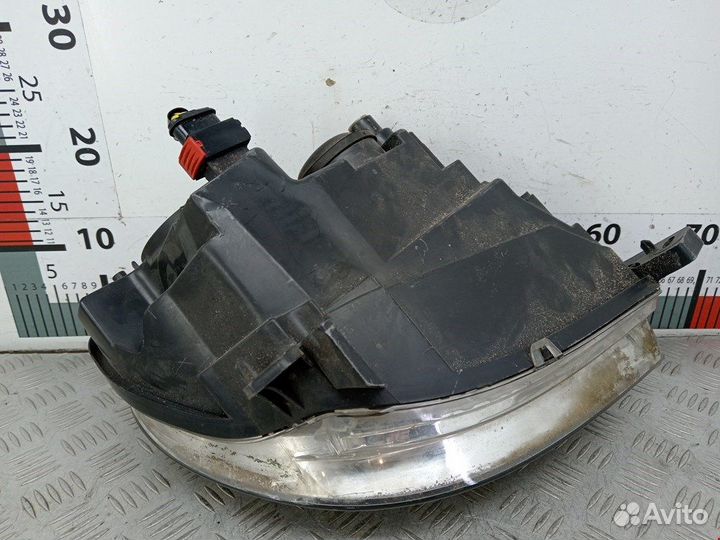 Фара передняя для Peugeot-Citroen Xsara 9638159480