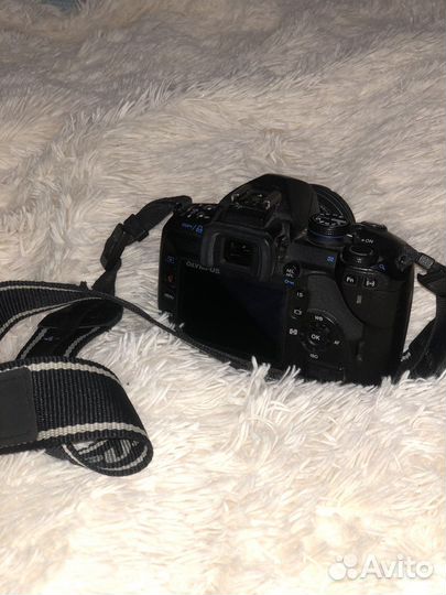 Зеркальный фотоаппарат olympus