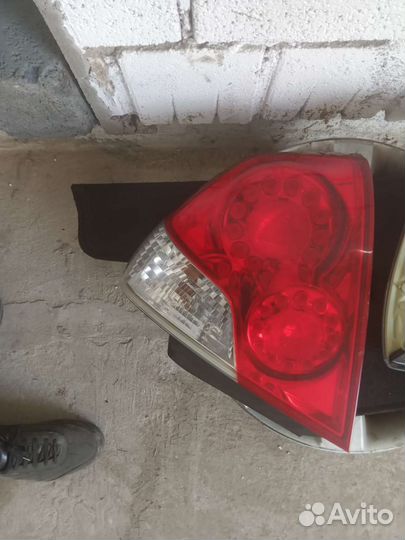 Фонарь левый Infiniti m35. fuga y 50