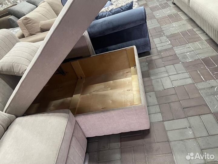 Диван Модерн с оттоманкой