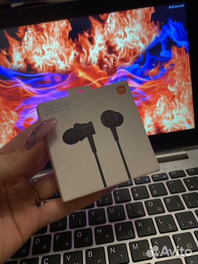 Наушники xiaomi Mi in-ear headphones basic