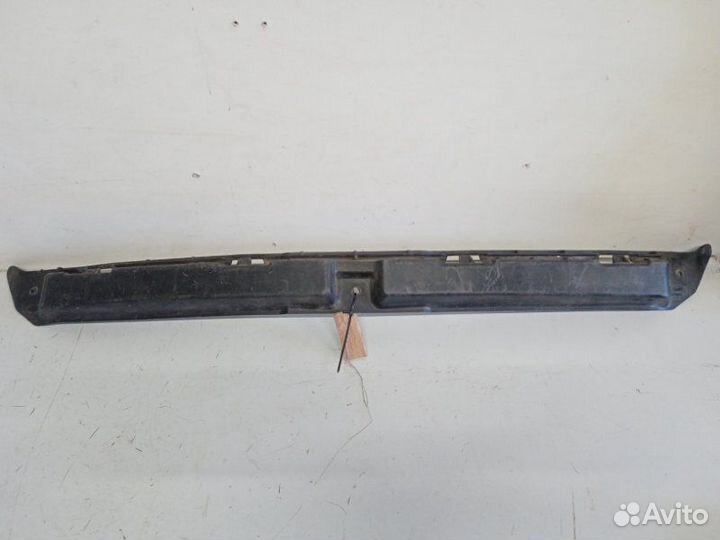 Направляющая бампера задняя Opel Astra H 2004-2015