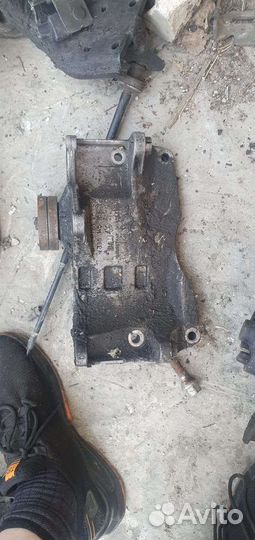 Кронштейн гидроусилителя volkswagen pointer