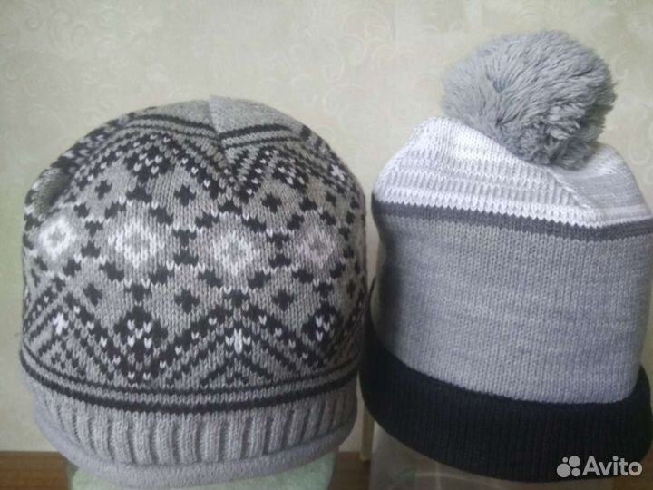 Шапки новые подростковые