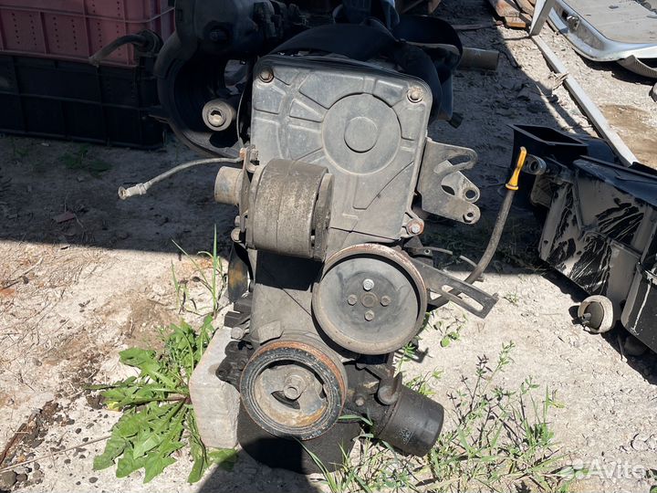 Двигатель G4EC по частям