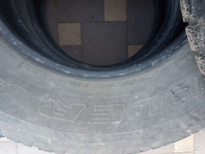 Bridgestone Dueler A/T 693 III 265/65 R17