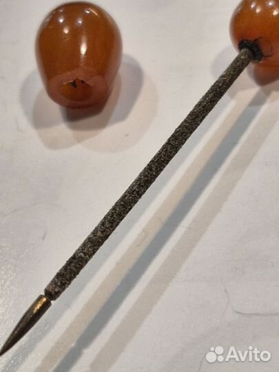 Булавка винтаж янтарь. СССР, латунь, на шар