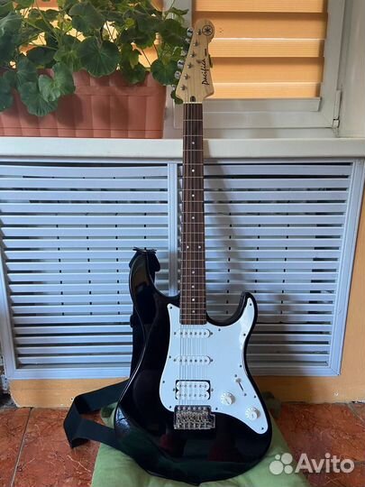 Электрогитара yamaha Pacifica 012 Black + Комбик