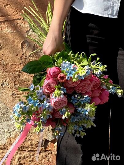 Букет пионовидных роз с доставкой