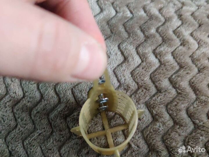 Кормушка фидерная пластиковая, есть любой вес