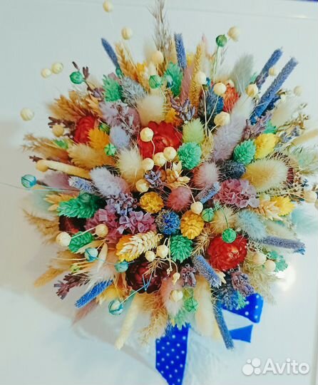 Букет сухоцветов в шляпной коробке