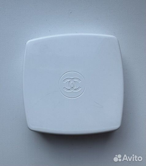 Chanel пудра тональный 10 beige