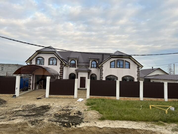 Дом 250 м² на участке 6 сот.