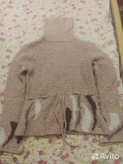 Свитер женский