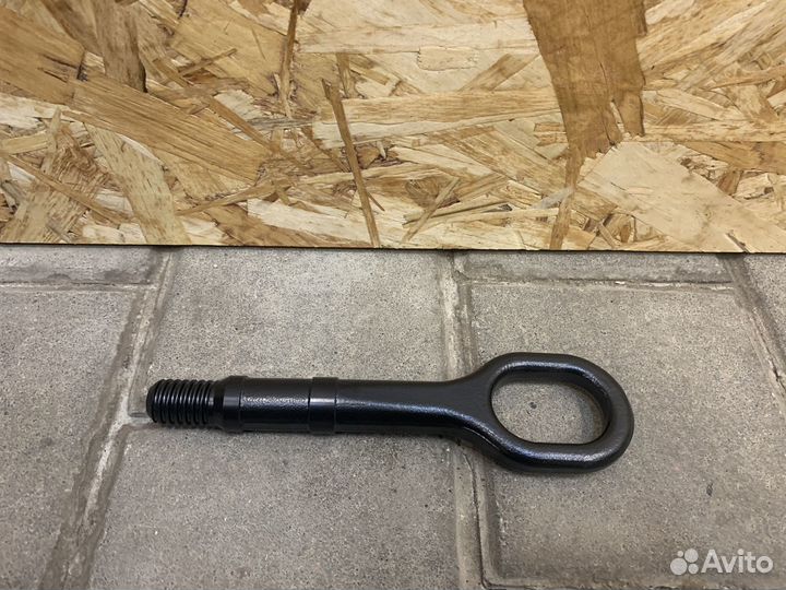 Крюк буксировочный Фольксваген Пассат Б6