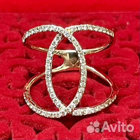 Золотое кольцо Chanel с бриллиантами