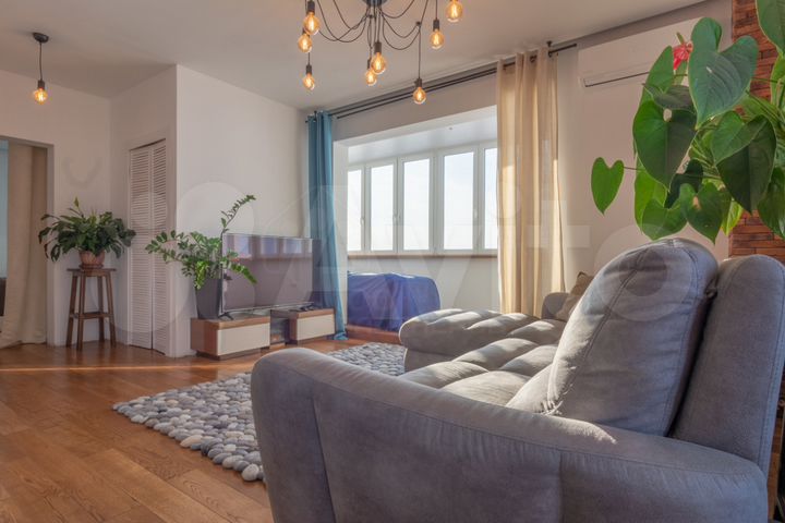 2-к. квартира, 55 м², 14/17 эт.