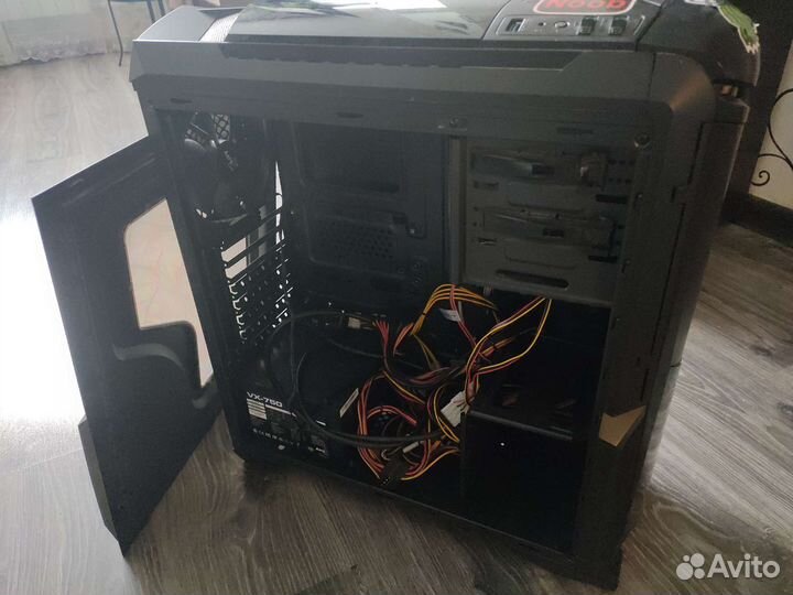 Продам корпус AeroCool с бп