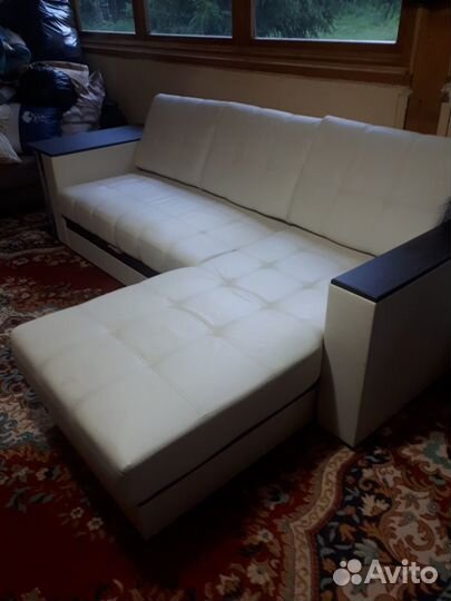 Угловой диван