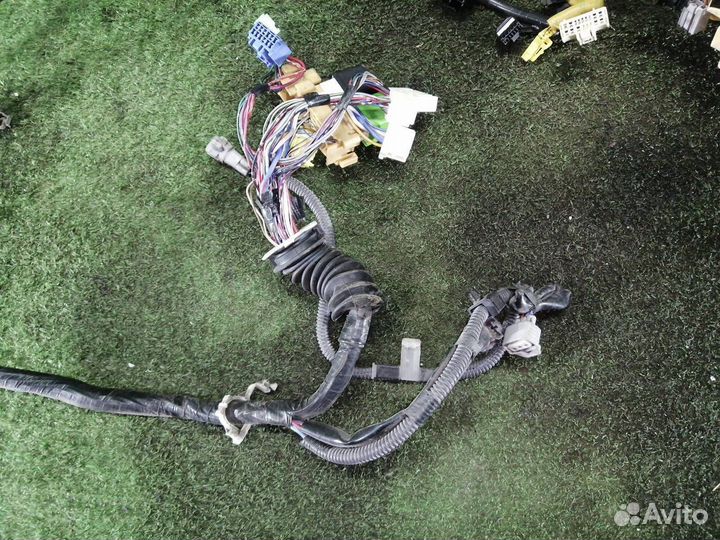 Проводка под торпедо Toyota Chaser GX100 1G-FE