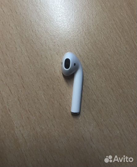 AirPods 2 - левый наушник
