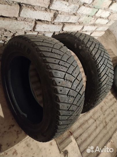 Goodyear Ultragrip Ice Arctic 205/55 R16