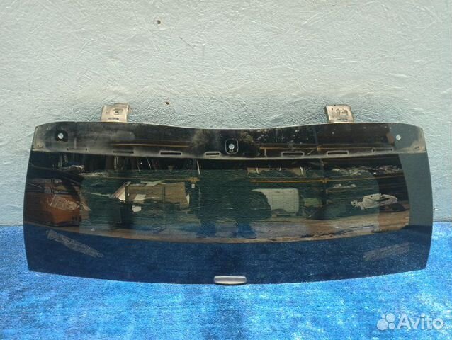 Стекло заднее Cadillac Escalade 3