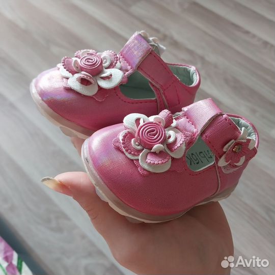 Сандали для девочки