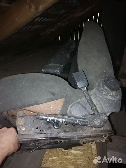 Передние сиденья пассажирское