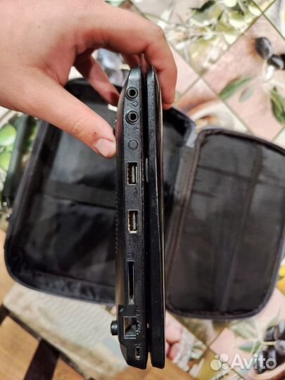 Нетбук MSI U270