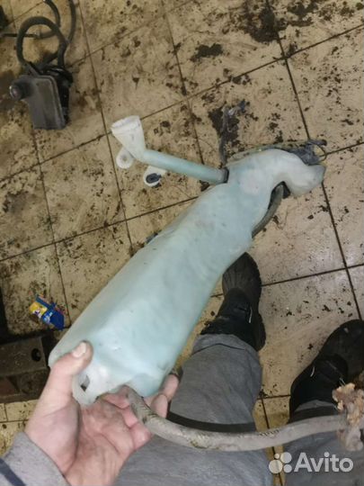 Бачок стеклоомывателя Peugeot 607