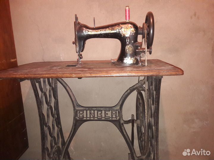 Швейная машинка Singer ножная
