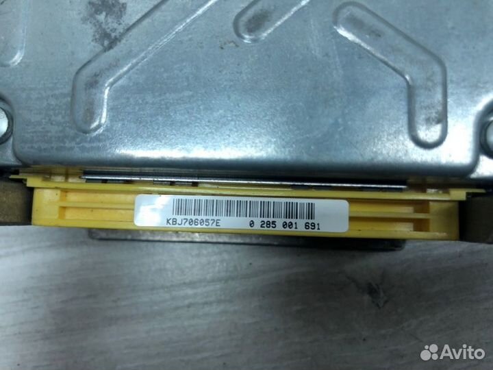 Эбу подушки безопасности Audi A4 универсал ALZ