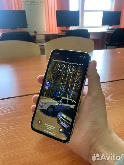 iPhone Xr, 64 ГБ