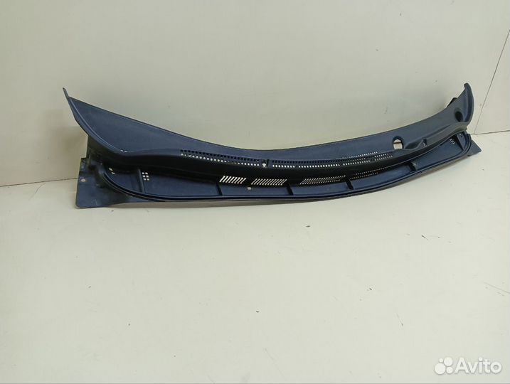 Решетка стеклооч. планка под лобовое стекло, жабо