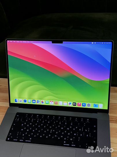 MacBook Pro 16 M1 Max 32 Core GPU, 32GB, 1TB