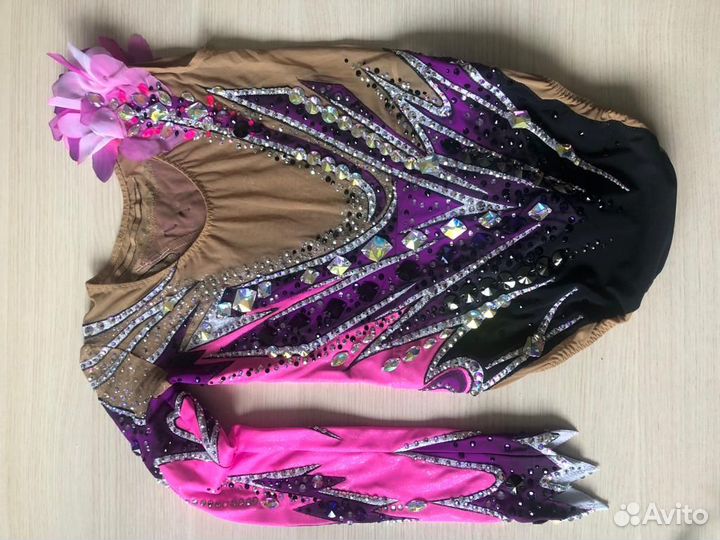 Купальник для занятия художественной гимнастики