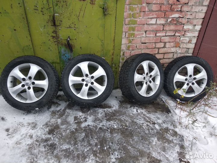 Колеса в сборе r16 зимние на Hyundai i30