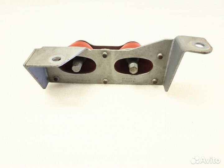 Кронштейн глушителя Audi A8 D3