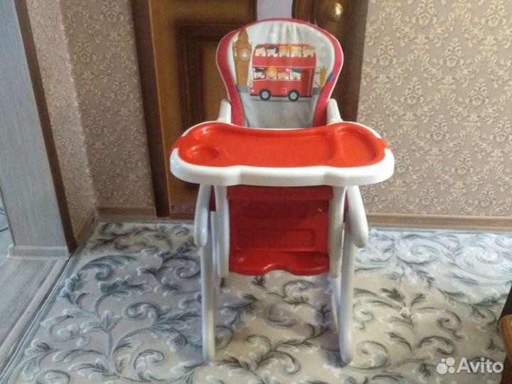 Стульчик для кормления