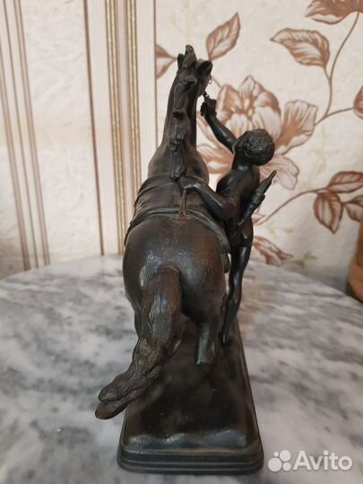 Статуэтка чугун 