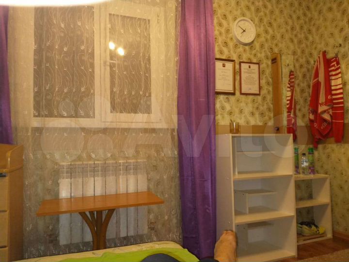 Комната 10 м² в 3-к., 2/2 эт.