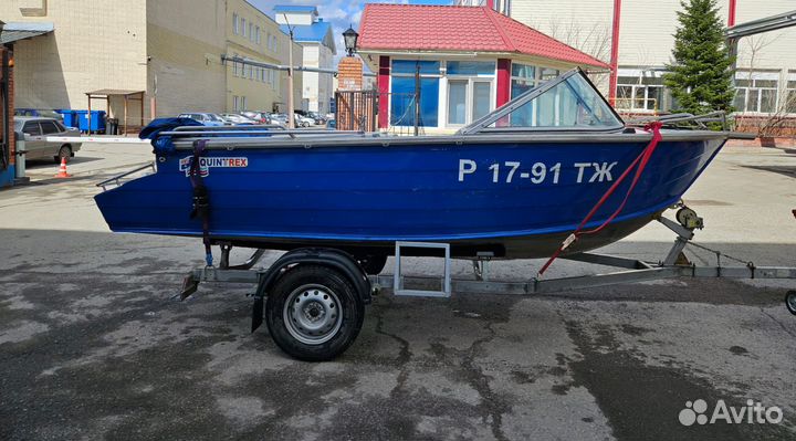 Лодка Quintrex Coast Runner 475