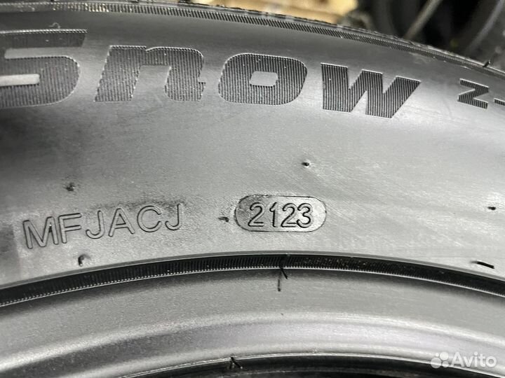 Westlake ZuperSnow Z-507 235/55 R19 105V