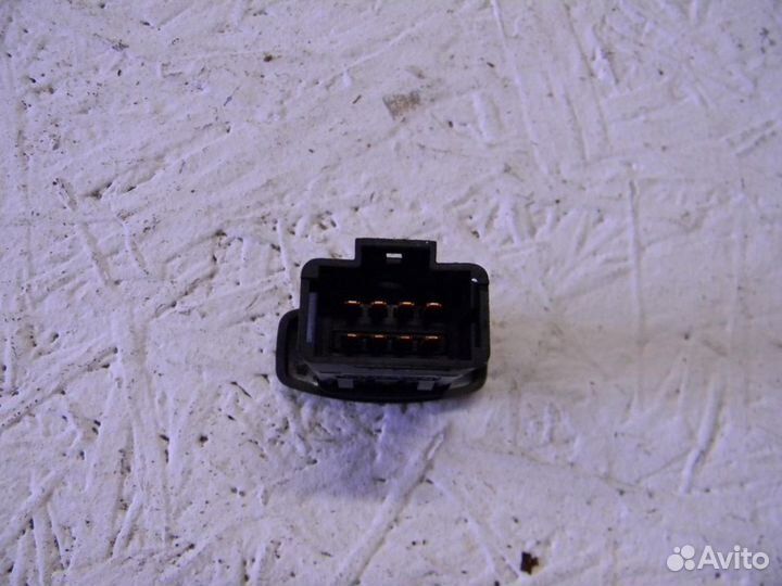 Кнопка аварийной сигнализации Duster 2012